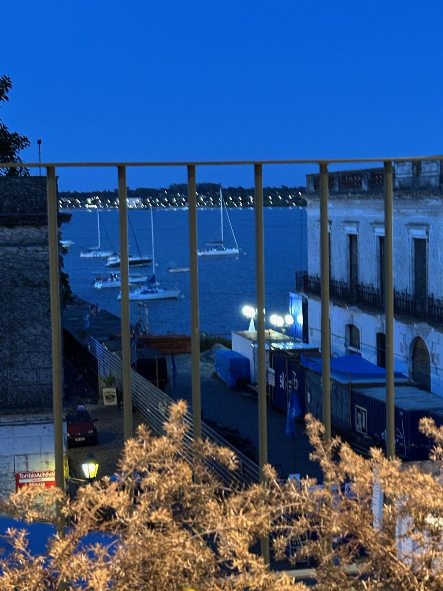 Casa Lahusen Hotel Colonia del Sacramento Exterior photo